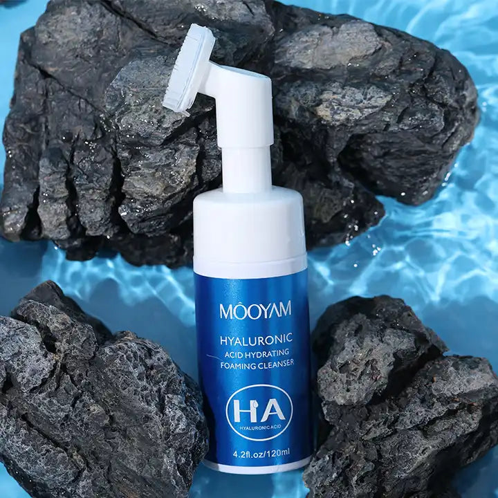 423 Spuma pentru curatarea tenului cu Acid Hialuronic