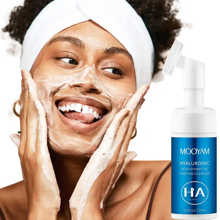 423 Spuma pentru curatarea tenului cu Acid Hialuronic