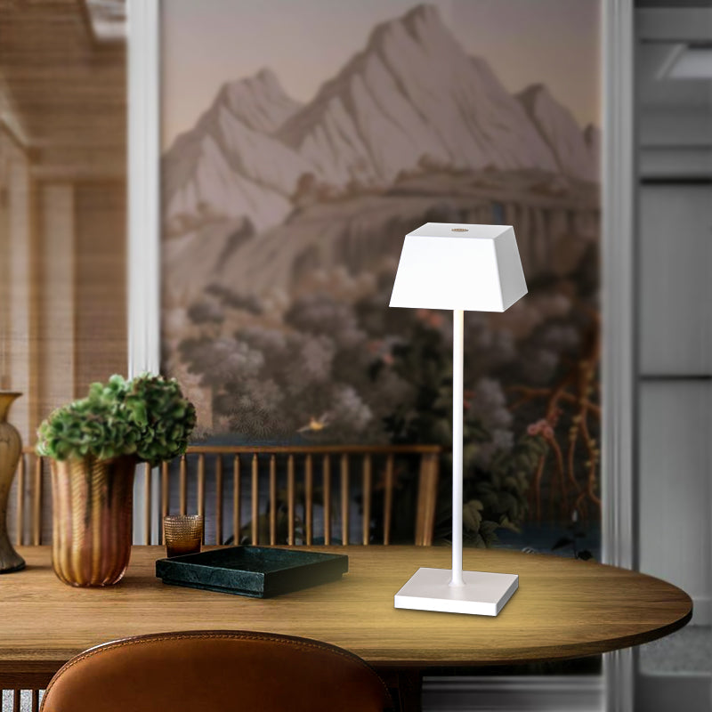 A110 Lampa LED Paris Alb