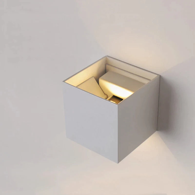 A114 Lampa de perete LED Cube-light Alb pentru exterior 10x10cm